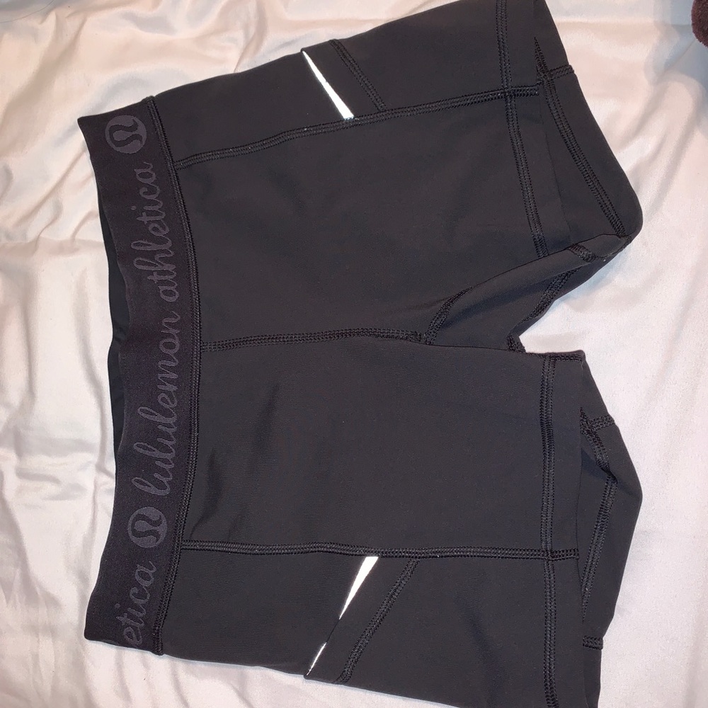 Lululemon spandex shorts